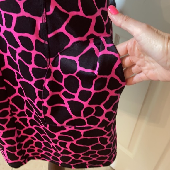 Like new Kevan Hall Sport Animal Print Golf Dress - Picture 7 of 15